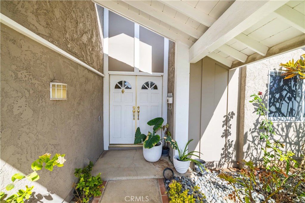 19721 Fernwood Plaza