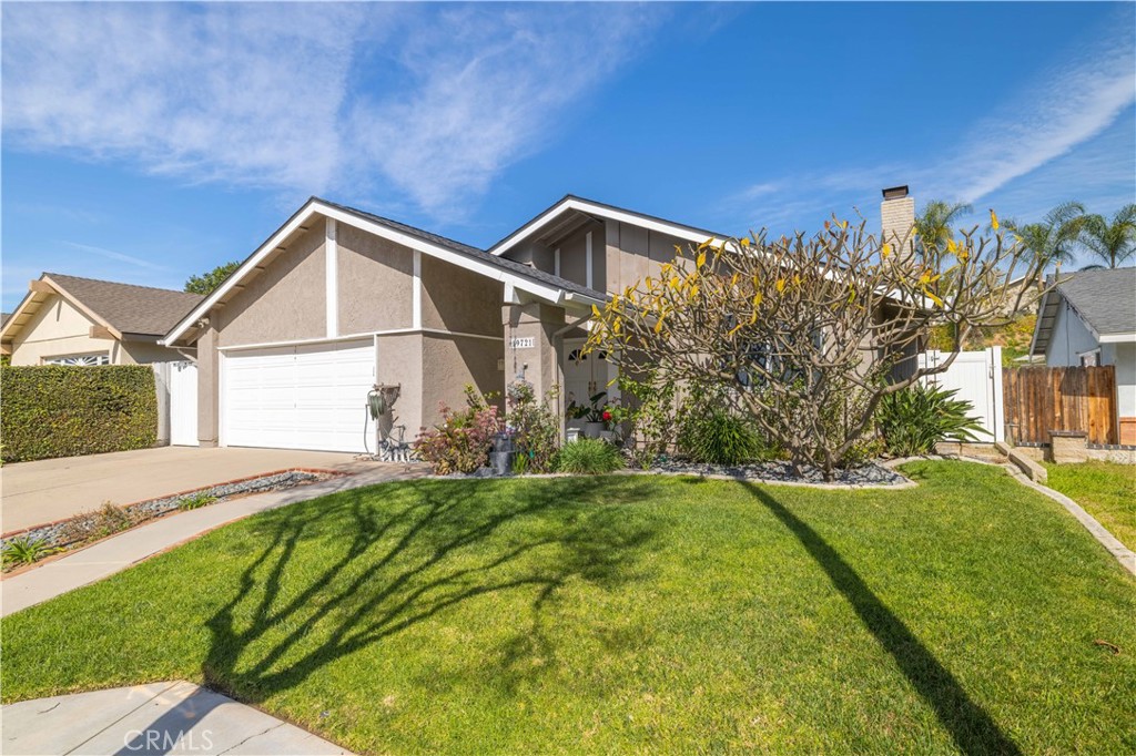 19721 Fernwood Plaza