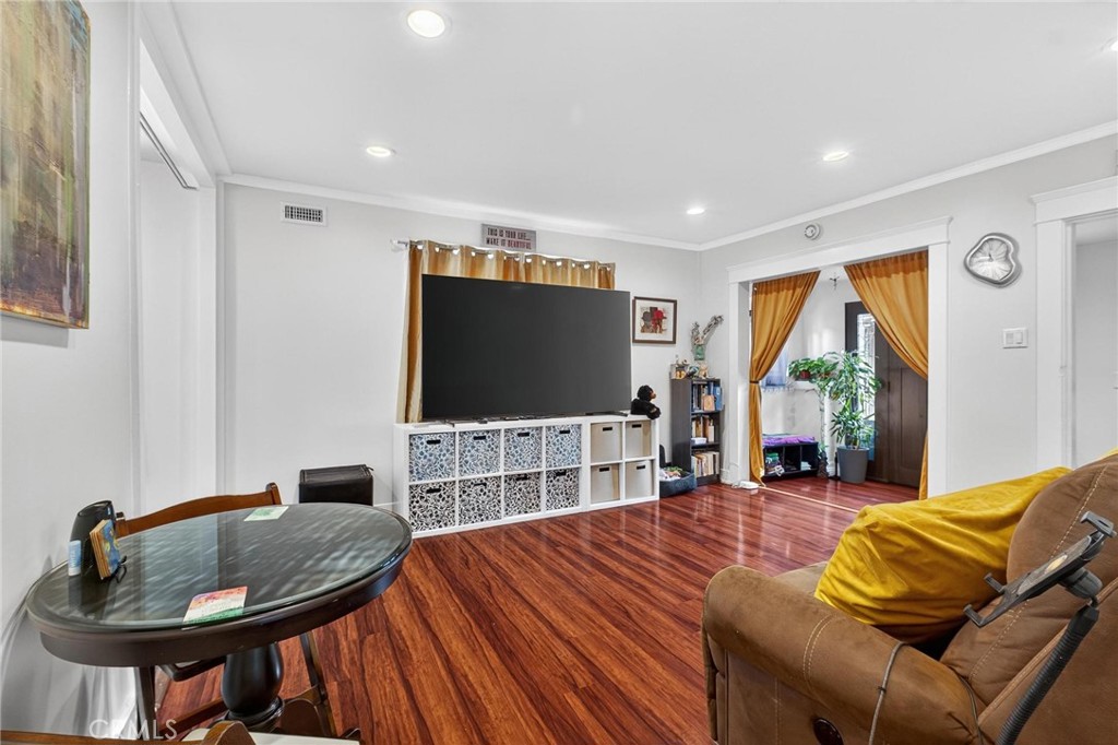 Craftsman Village Historic District - Residential Income