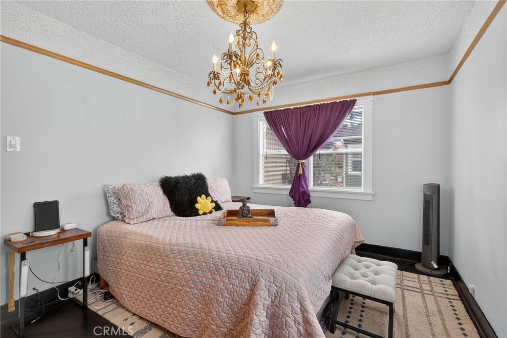 Craftsman Village Historic District - Residential Income