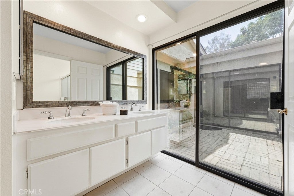 30 Park Vista