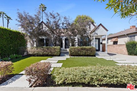 Photo of 6733 Colgate Avenue, Los Angeles, CA 90048 (MLS # 26839019)