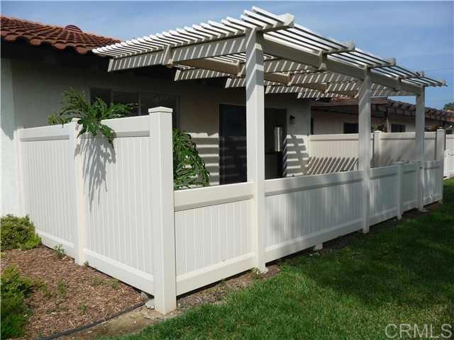 Quiet, serene location off street. One level living in 55+ community of Hi Country Villas. Light and bright, updated vinyl flooring w wider baseboards. Forced air heat and AC. Two large patios. One car garage plus one designated space. Community amenities galore including golf, pickleball and more. Available 10/1.
