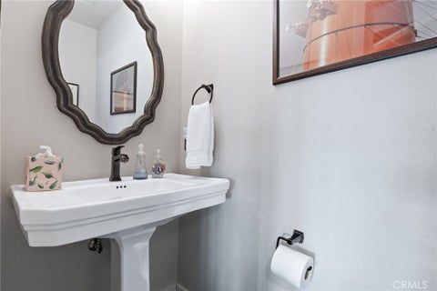 Tiny photo for 8744 Bluff Court, Bradley, CA 93426 (MLS # NS25260916)