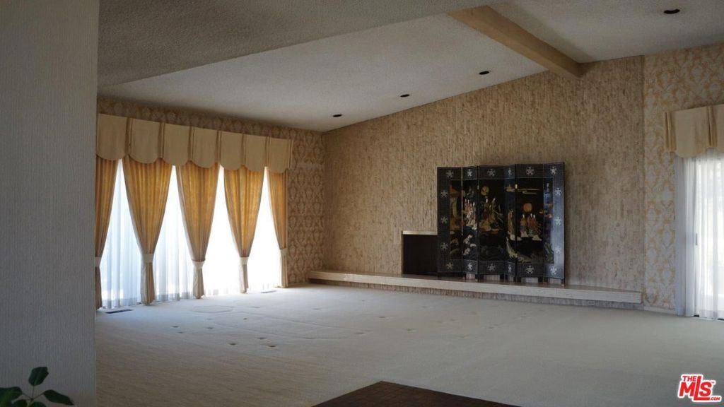 Photo of 1461 Laurel Way, Beverly Hills, CA 90210 (MLS # 25557057)