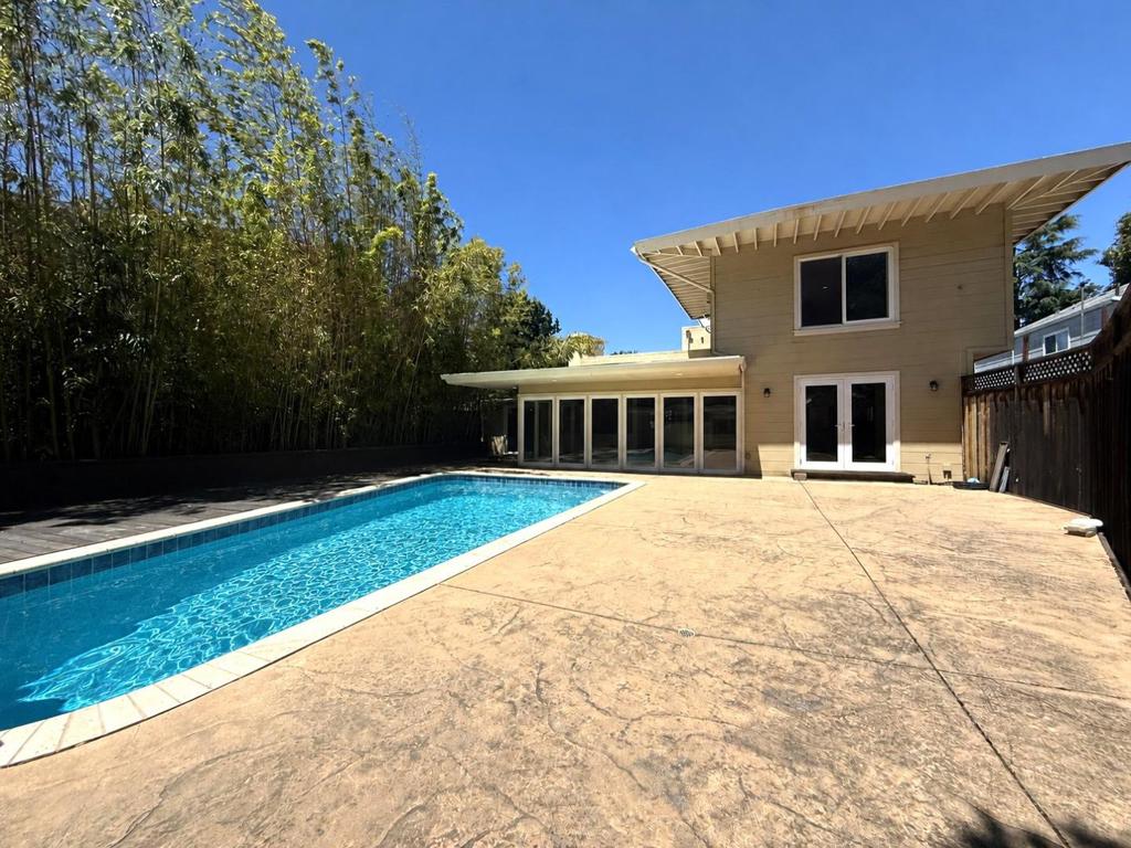 1257 Magnolia Avenue