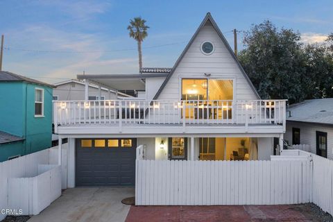 Photo of 113 Hueneme Avenue, Oxnard, CA 93035 (MLS # V1-36446)