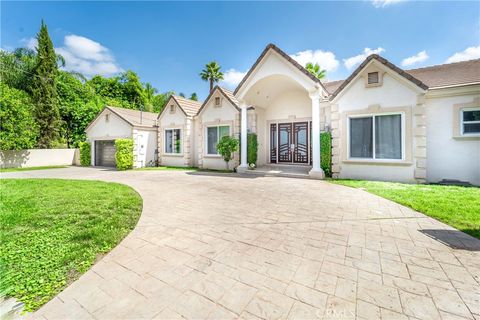 5206 Topeka Drive Tarzana CA 91356