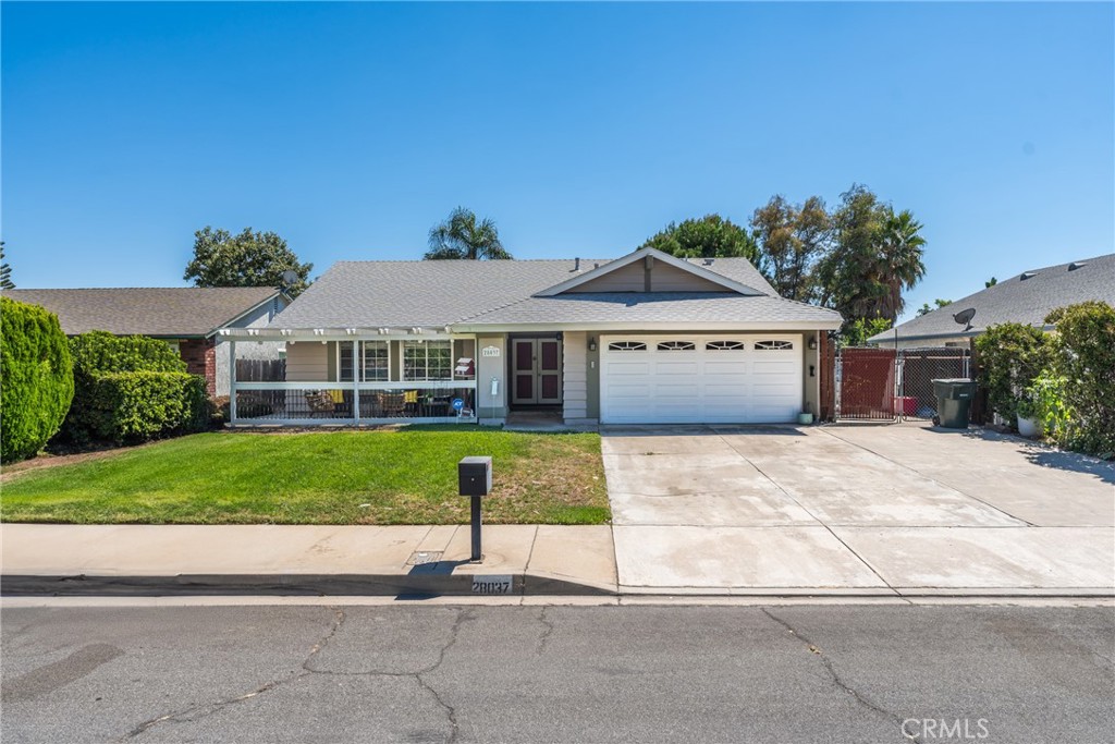 Welcoming single level home with inviting front porch. Home features an open floor plan with lovely kitchen with coffered ceiling, fireplace in the living room and abundant natural lighting. Spacious covered patio overlooking expansive rear yard, RV parking parking available, fully fenced yard. Roof is less than 2 years old.