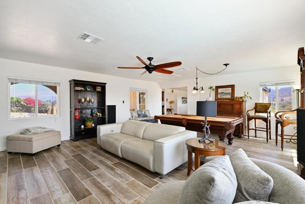 11609 Sunset Knolls Rd