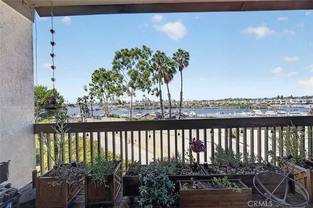 5201 S Marina Pacifica Drive S