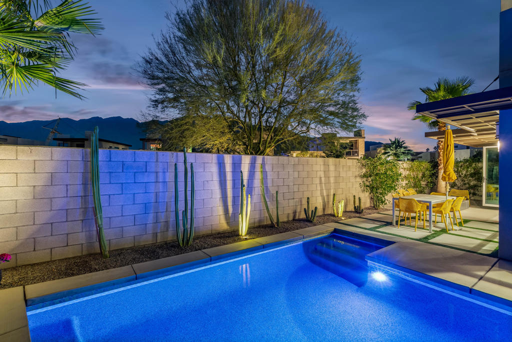 The Que at Vibe - Residential