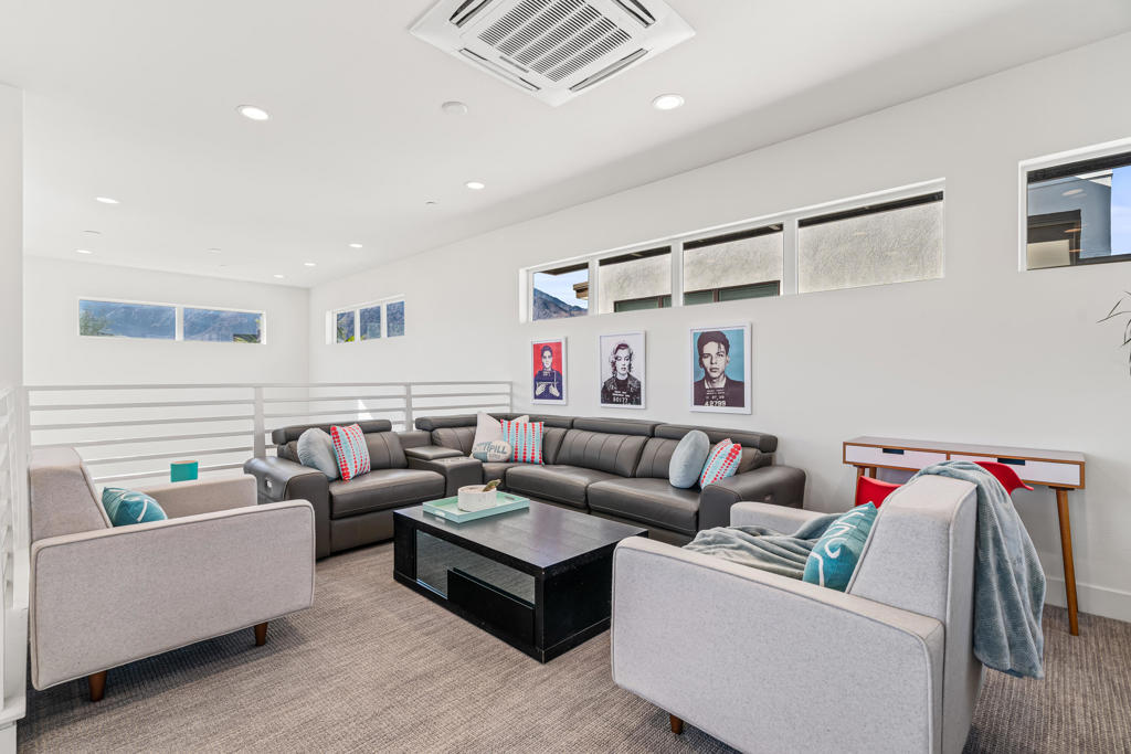 The Que at Vibe - Residential