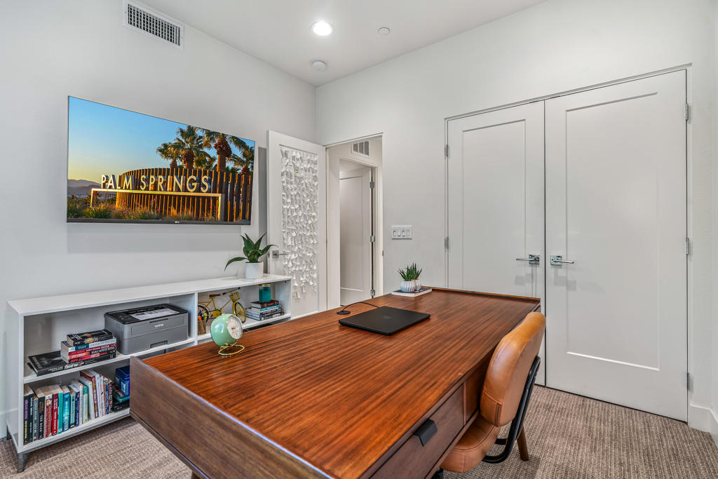 The Que at Vibe - Residential