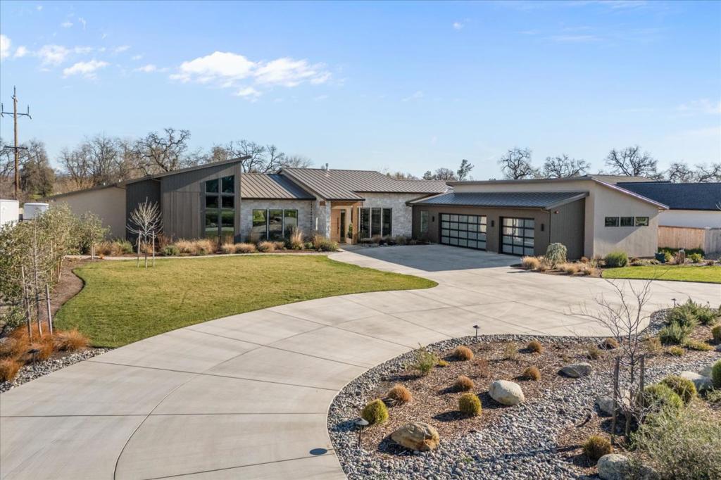 22215 Grand Estates Drive