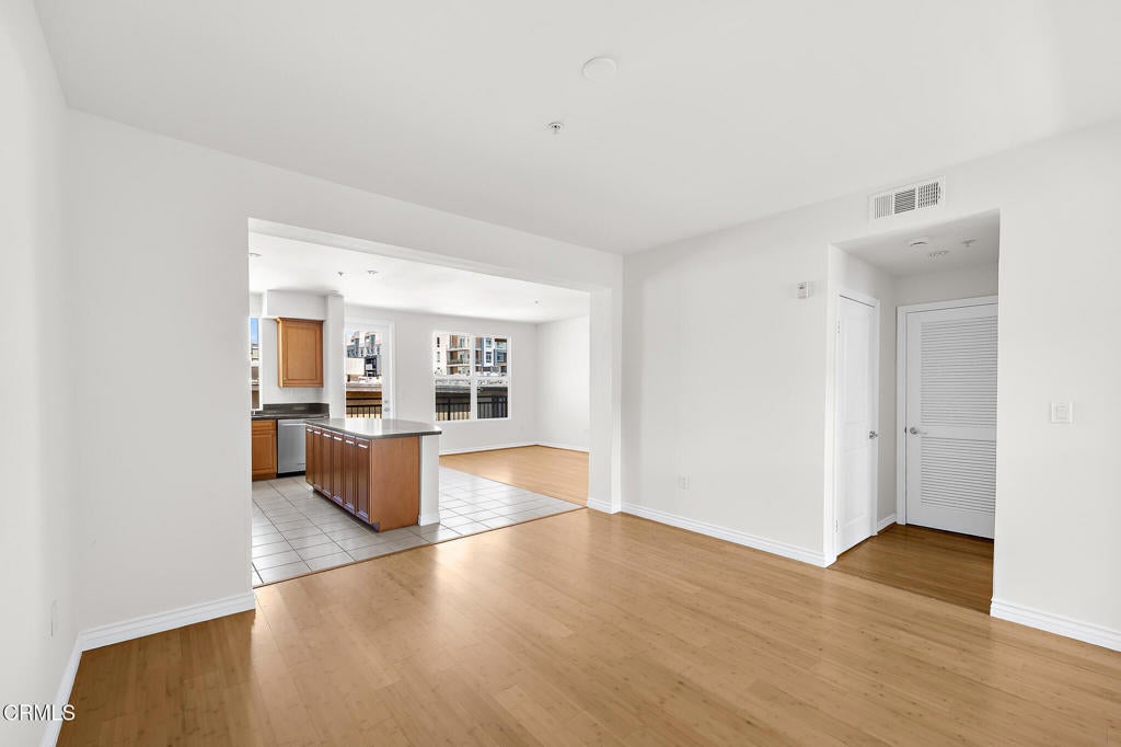 85 E Commonwealth Avenue 3D