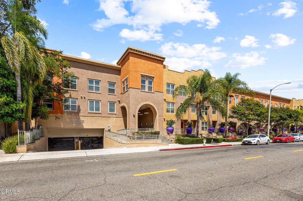 85 E Commonwealth Avenue 3D