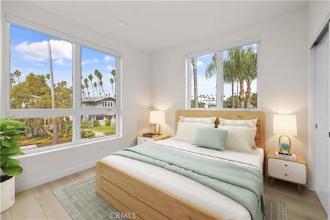 Photo of 1818 S Norton Avenue #205, Los Angeles, CA 90018 (MLS # AR25160129)