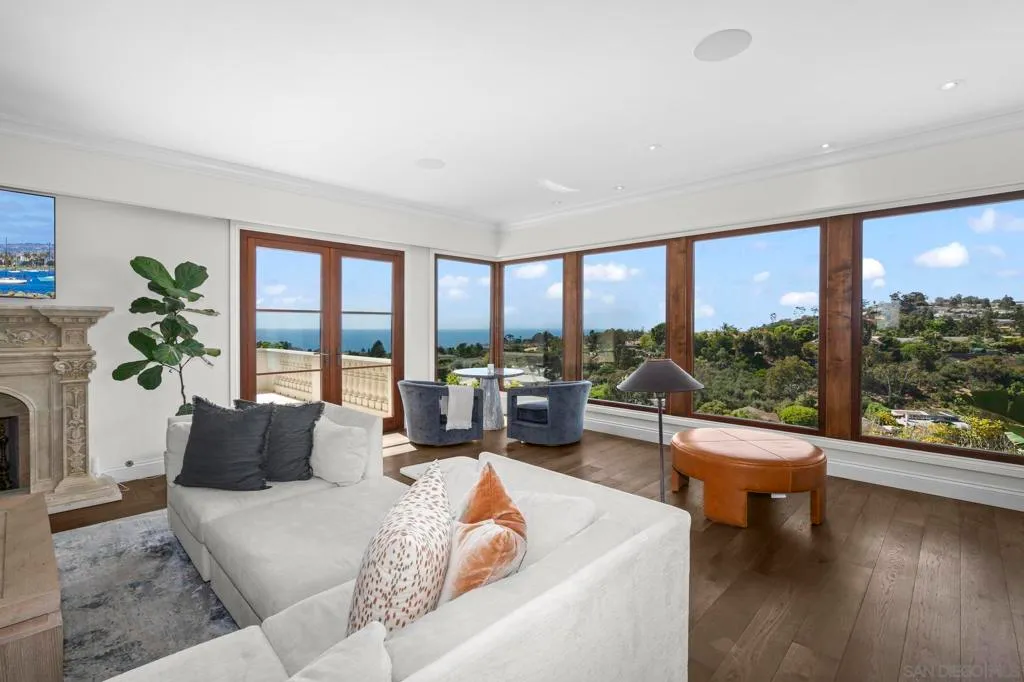 La Jolla, California 92037, United States, 5 Bedrooms Bedrooms, ,9 BathroomsBathrooms,Residential,Active,193749