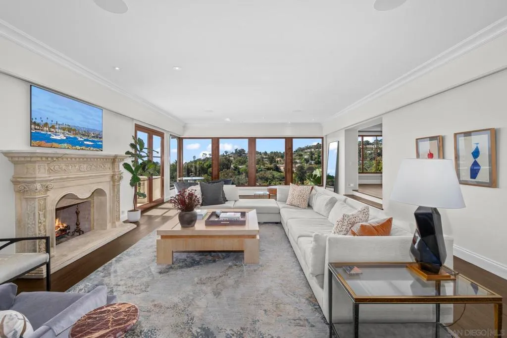 La Jolla, California 92037, United States, 5 Bedrooms Bedrooms, ,9 BathroomsBathrooms,Residential,Active,193749