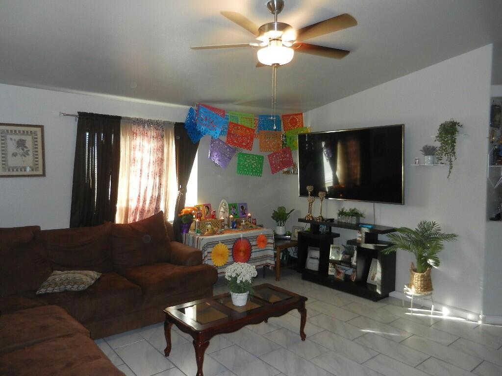 Vista Del Mar - Residential