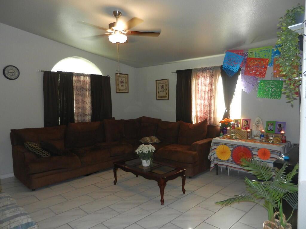 Vista Del Mar - Residential