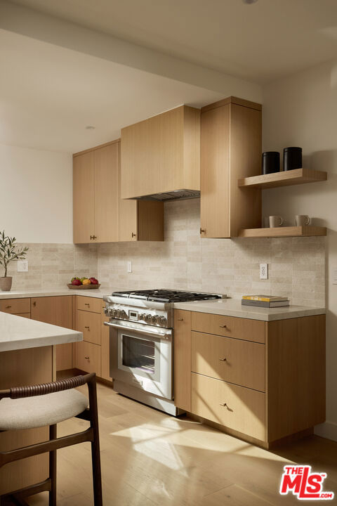 2757 Overland Avenue