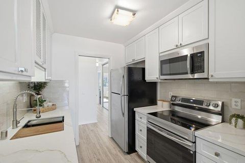 Tiny photo for 777 San Antonio Road #128, Palo Alto, CA 94303 (MLS # ML82037550)