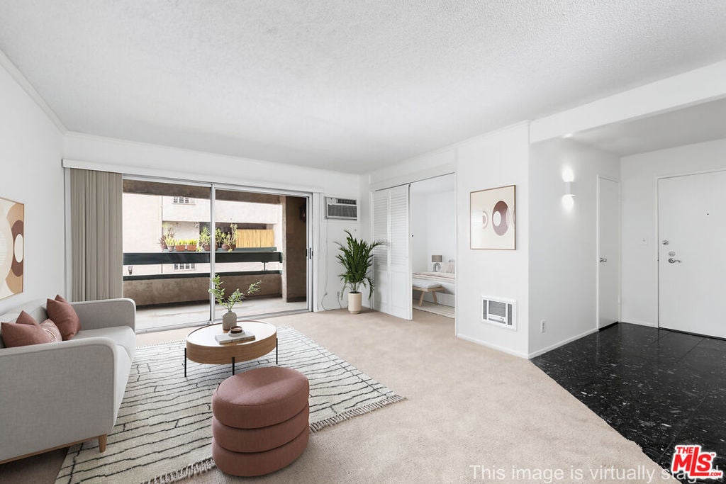 355 S Los Robles Avenue