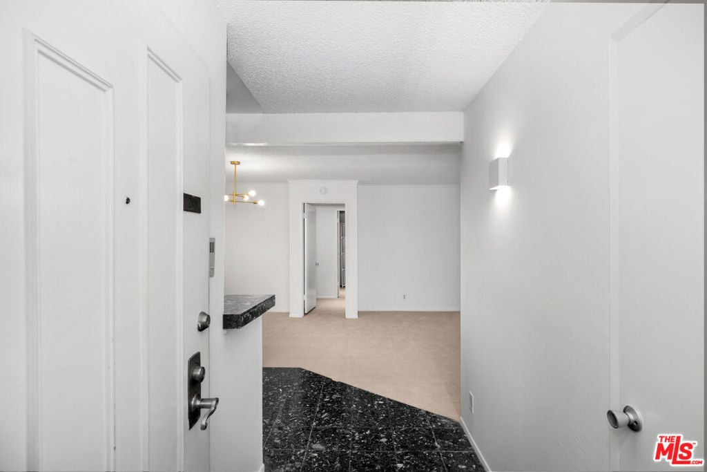 355 S Los Robles Avenue
