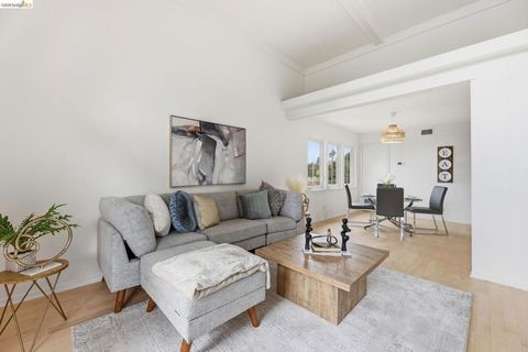 Photo of 2634 Virginia St St #33, Berkeley, CA 94709 (MLS # 41129677)