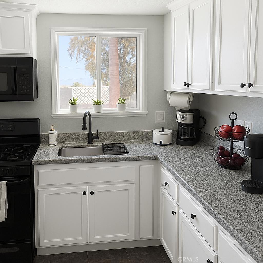 1233 Bonita Way