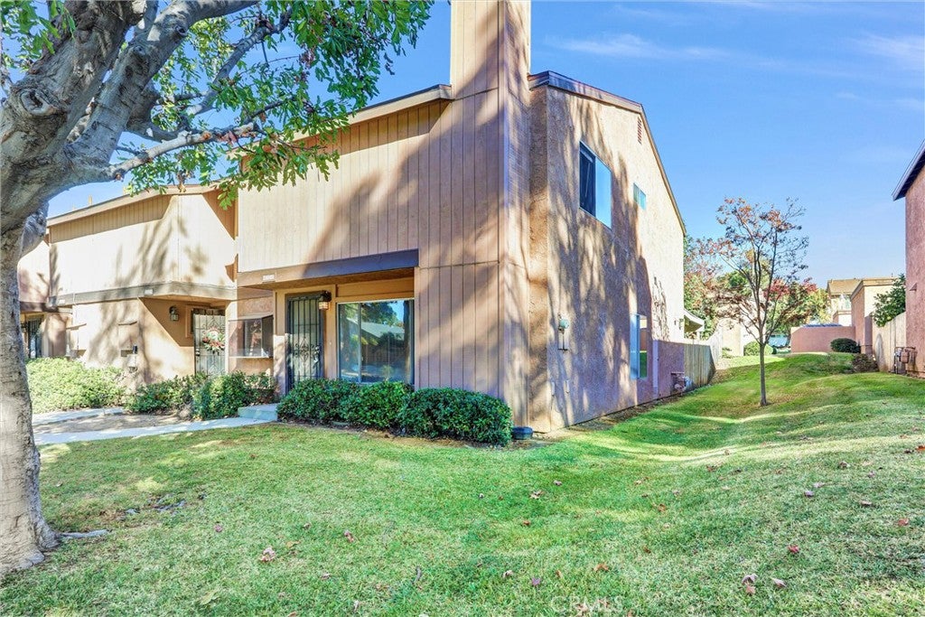 122 Tamarisk