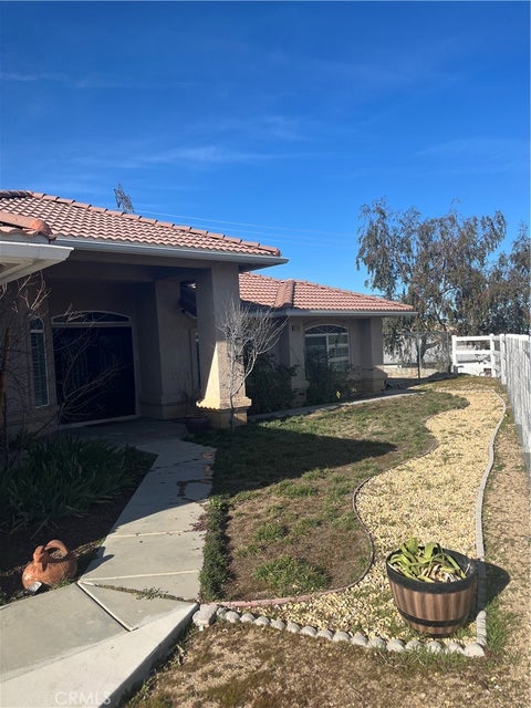 Photo of 6750 Oak Hill Road, Oak Hills, CA 92344 (MLS # IG26197390)