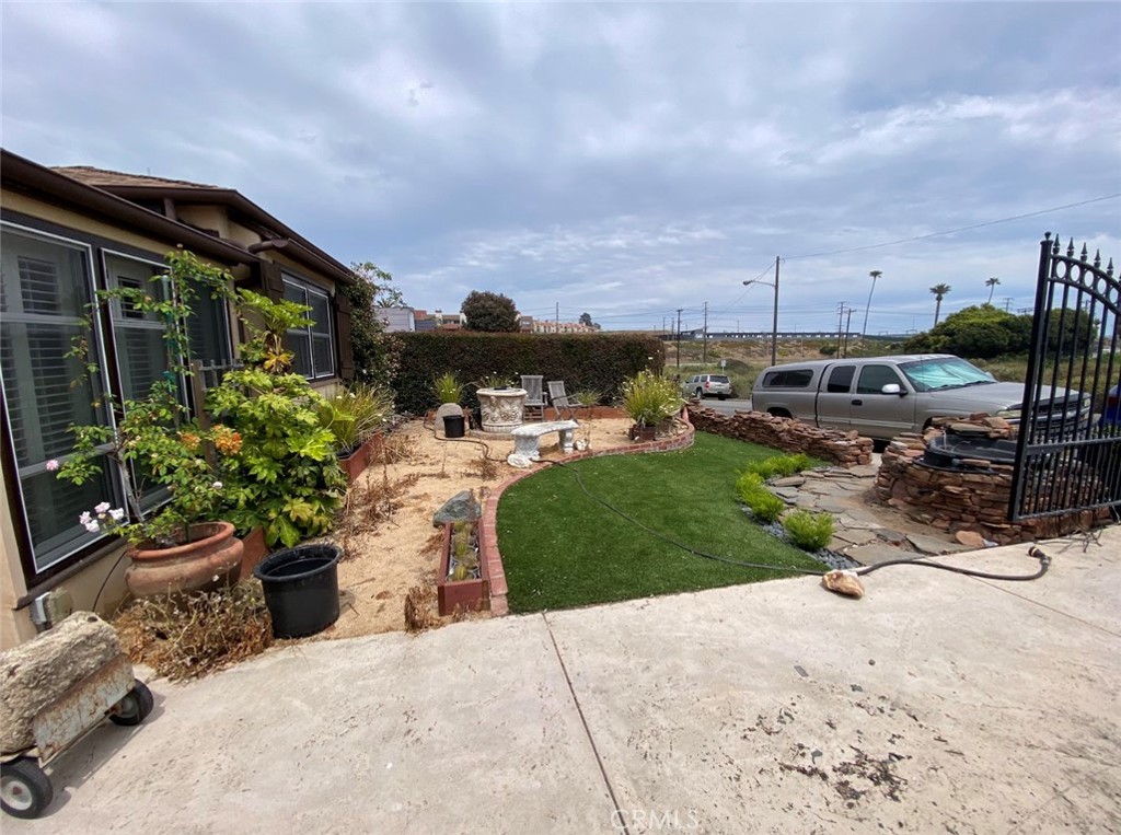 405 Waterview