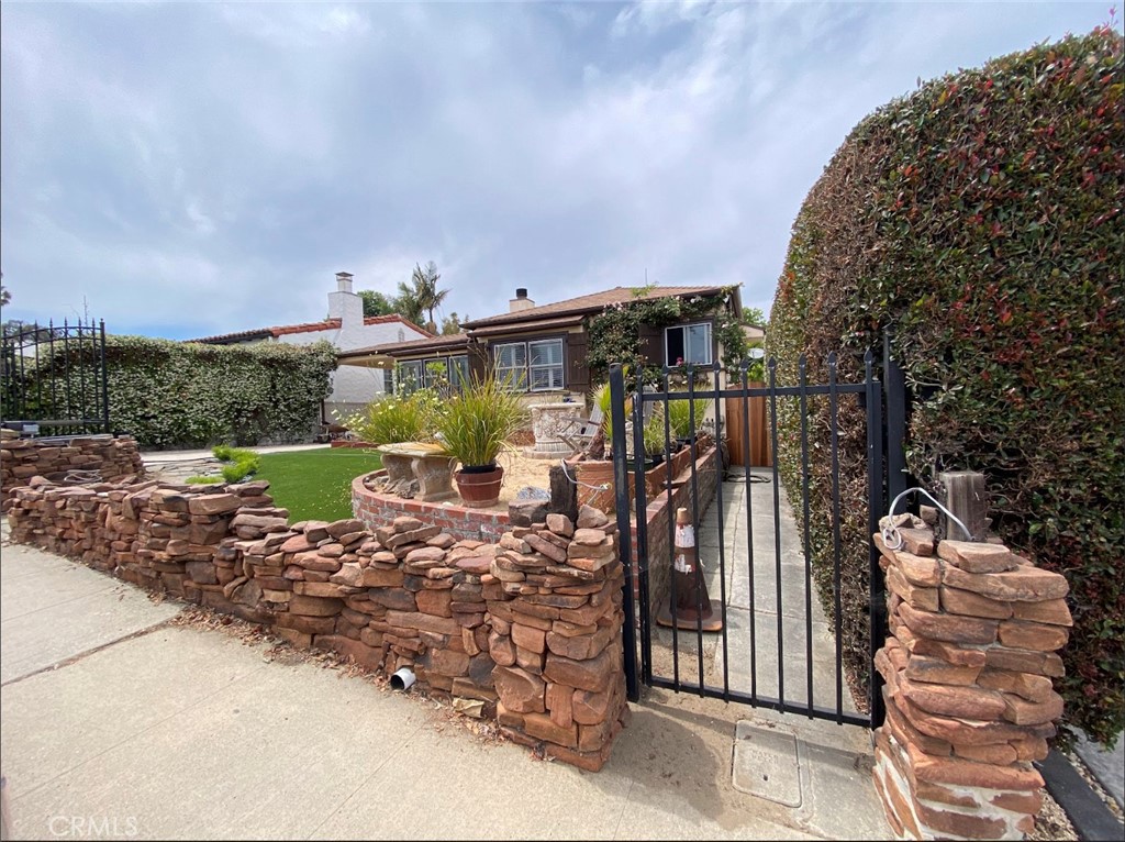 405 Waterview