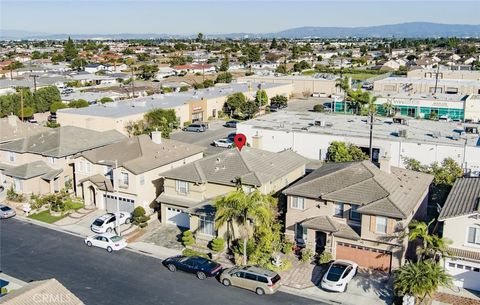 19 Sorbonne Westminster CA 92683