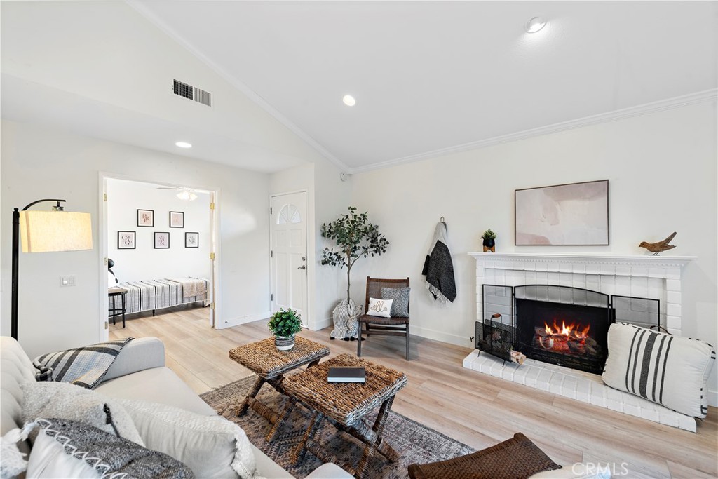 Foothill Townhomes (FHT) - Residential Lease