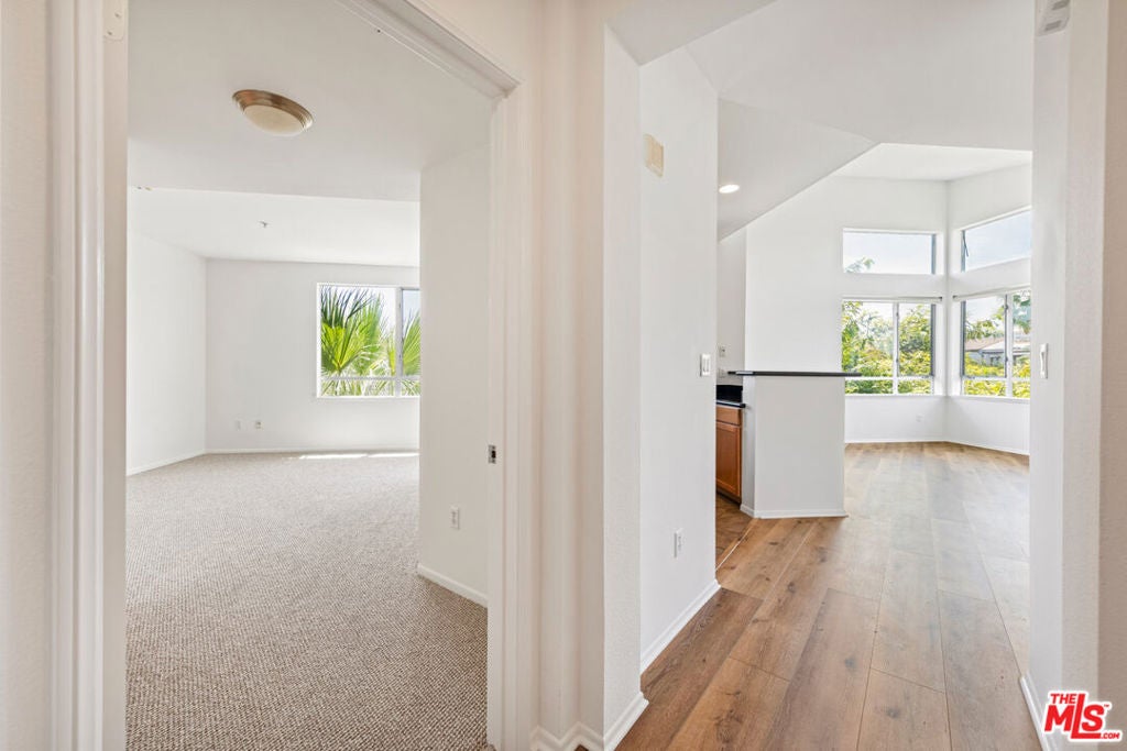 6400 Crescent Parkway 402