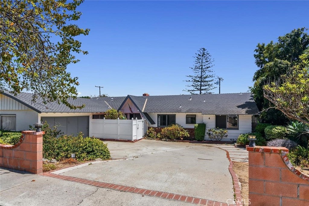 4 Mansfield Lane