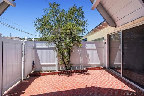 Tiny photo for 4 Mansfield Lane, Camarillo, CA 93010 (MLS # SR26119027)