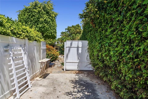 Tiny photo for 4 Mansfield Lane, Camarillo, CA 93010 (MLS # SR26119027)