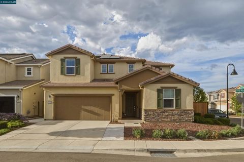 Photo of 5409 Spring Mountain Ln, Antioch, CA 94531 (MLS # 41129666)