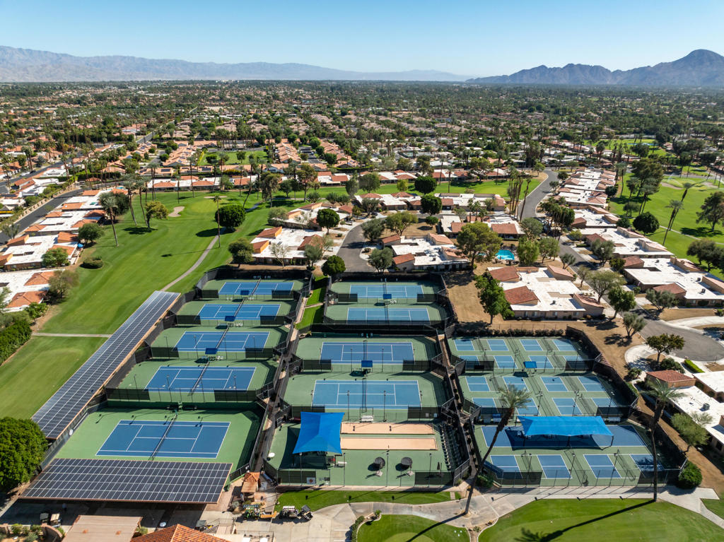 Sunrise C.C. - Residential