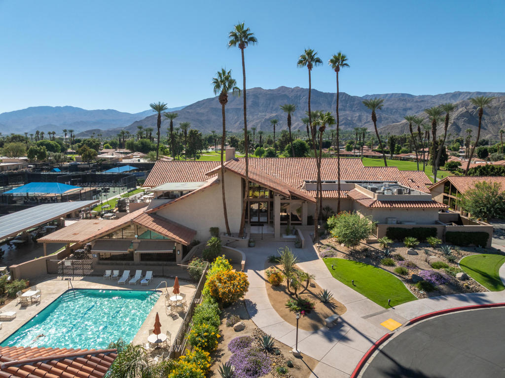 Sunrise C.C. - Residential