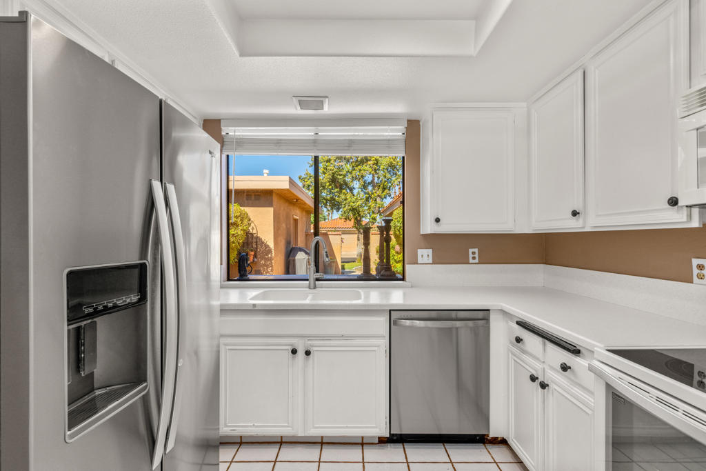 Sunrise C.C. - Residential