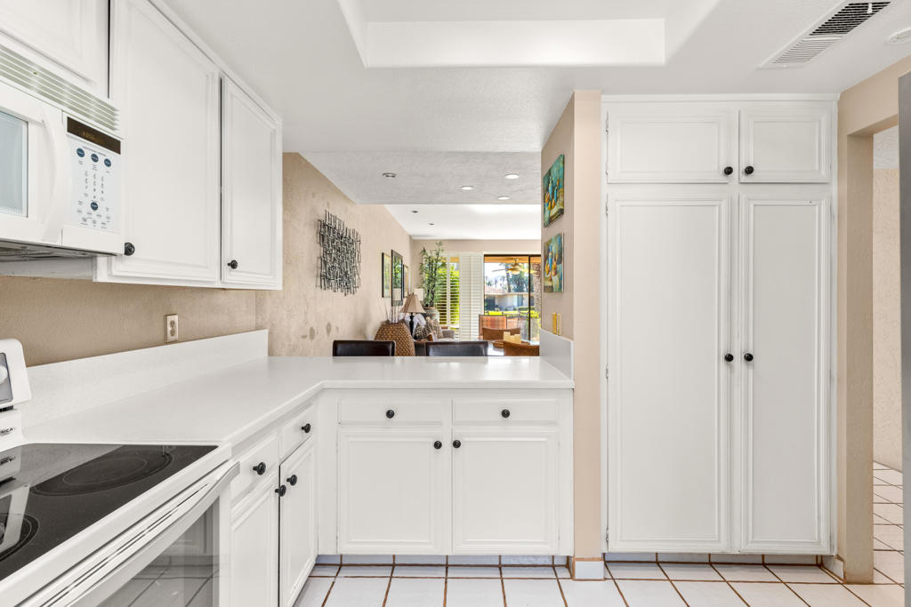 Sunrise C.C. - Residential