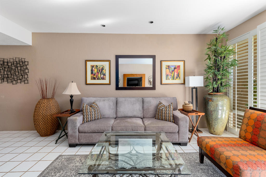 Sunrise C.C. - Residential