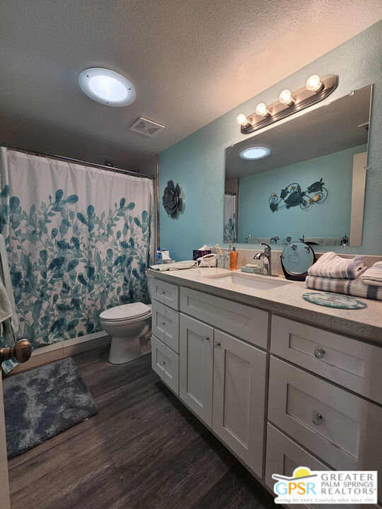 Sunrise Palms - Residential