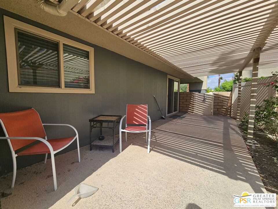 Sunrise Palms - Residential